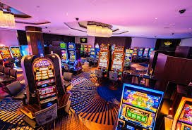 Tabel pembayaran dan fitur bonus Golden Toad menunjukkan nilai simbol dan cara mengaktifkan free spins dan multiplier